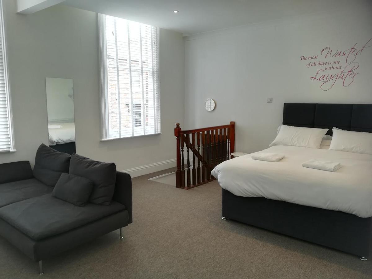Mcmillan House Studio Apartments York Esterno foto